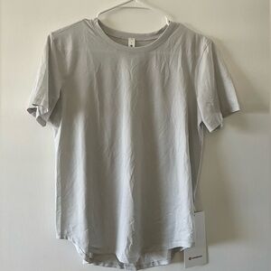 Lululemon High-Neck Running and Training T-Shirt
Vapor. NWT Size 6.